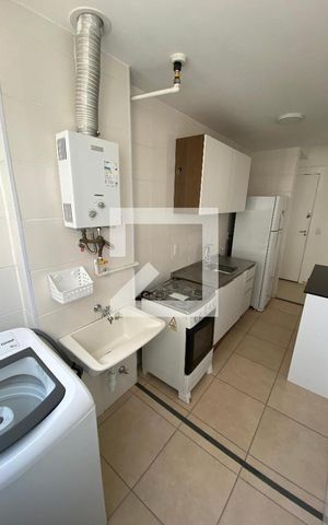 Apartamento à venda com 50m², 2 quartos e 1 vaga Apartamento à venda com 50m², 2 quartos e 1 vagaÁrea de Serviço
