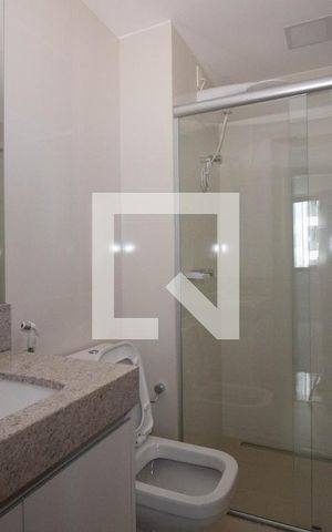 Apartamento para alugar com 61m², 2 quartos e 1 vaga Apartamento para alugar com 61m², 2 quartos e 1 vagaBanheiro Social