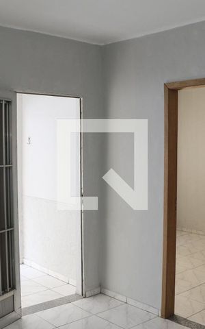 Casa para alugar com 60m², 1 quarto e sem vagaSala/cozinha
