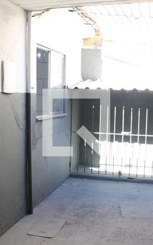 Casa para alugar com 60m², 1 quarto e sem vagaÁrea de serviço  