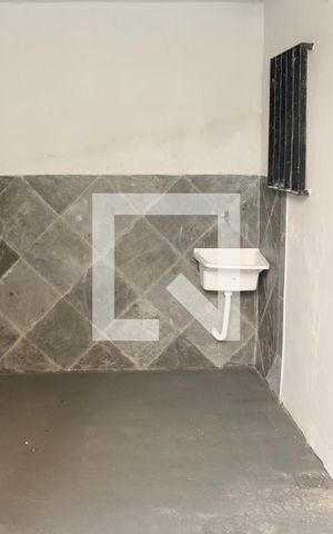 Casa para alugar com 60m², 1 quarto e sem vagaÁrea de serviço  