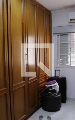 Casa à venda com 450m², 4 quartos e 4 vagasSuíte