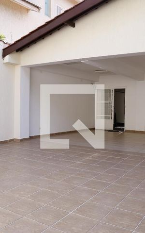 Casa à venda com 450m², 4 quartos e 4 vagasGaragem
