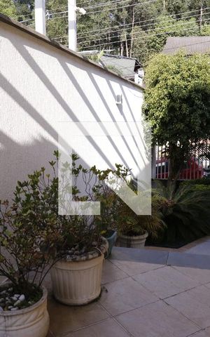 Casa à venda com 450m², 4 quartos e 4 vagasJardim