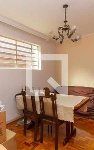 Casa à venda com 200m², 4 quartos e 2 vagas Casa à venda com 200m², 4 quartos e 2 vagasSala de Jantar