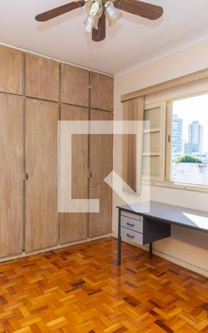 Casa à venda com 200m², 4 quartos e 2 vagas Casa à venda com 200m², 4 quartos e 2 vagasQuarto 4