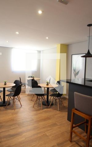 Apartamento para alugar com 42m², 2 quartos e 1 vaga Apartamento para alugar com 42m², 2 quartos e 1 vagaÁrea comum - Salão de festas
