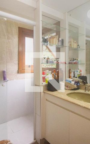 Apartamento para alugar com 713m², 3 quartos e 4 vagasBanheiro da Suíte