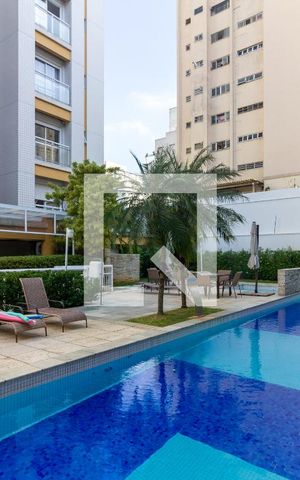 Apartamento à venda com 220m², 4 quartos e 4 vagasÁrea comum - Piscina