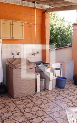 Casa à venda com 160m², 3 quartos e 1 vagaÁrea de Serviço
