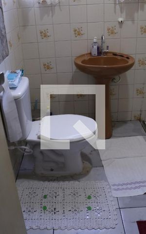 Casa à venda com 160m², 3 quartos e 1 vagaBanheiro - Casa 2