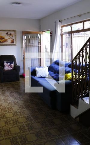 Casa à venda com 160m², 3 quartos e 1 vagaSala - Casa 2