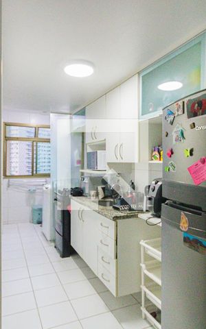 Apartamento à venda com 70m², 3 quartos e 1 vaga Apartamento à venda com 70m², 3 quartos e 1 vagaCozinha