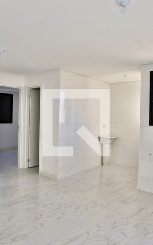 Apartamento à venda com 37m², 2 quartos e sem vaga Apartamento à venda com 37m², 2 quartos e sem vagaSala/Cozinha