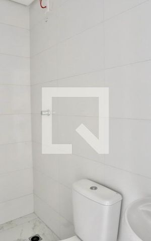 Apartamento à venda com 37m², 2 quartos e sem vaga Apartamento à venda com 37m², 2 quartos e sem vagaBanheiro