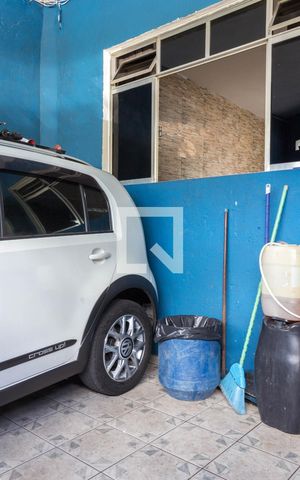 Casa à venda com 205m², 5 quartos e 3 vagas Casa à venda com 205m², 5 quartos e 3 vagasGaragem