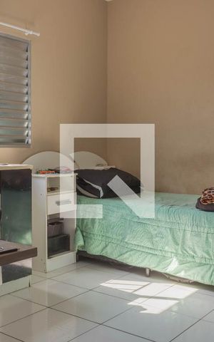 Casa à venda com 205m², 5 quartos e 3 vagas Casa à venda com 205m², 5 quartos e 3 vagasQuarto 2