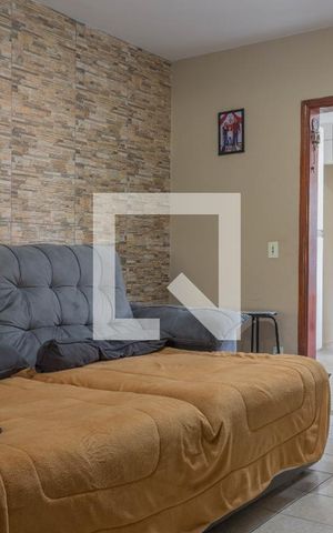 Casa à venda com 205m², 5 quartos e 3 vagas Casa à venda com 205m², 5 quartos e 3 vagasSala