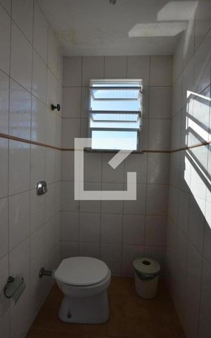 Casa para alugar com 210m², 5 quartos e 2 vagasBanheiro de serviço