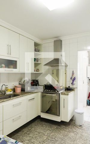 Apartamento à venda com 116m², 3 quartos e 3 vagasCozinha e Área de Serviço