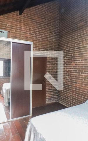 Casa à venda com 185m², 3 quartos e 2 vagas Casa à venda com 185m², 3 quartos e 2 vagasQuarto 2