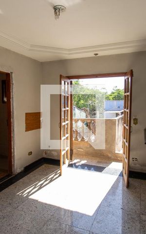 Casa para alugar com 30m², 1 quarto e sem vaga Casa para alugar com 30m², 1 quarto e sem vagaSala / Cozinha