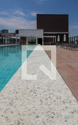 Studio à venda com 30m², 1 quarto e sem vaga Studio à venda com 30m², 1 quarto e sem vagaPiscina