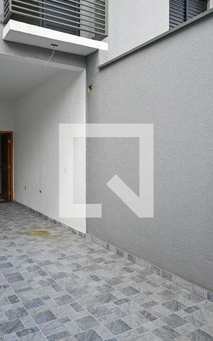 Casa à venda com 144m², 3 quartos e 2 vagas Casa à venda com 144m², 3 quartos e 2 vagasGaragem