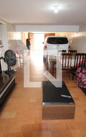 Casa à venda com 85m², 3 quartos e 3 vagasGaragem - Lazer