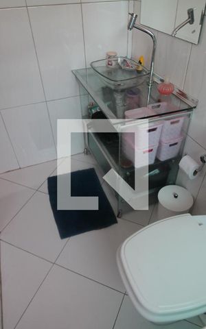 Casa à venda com 85m², 3 quartos e 3 vagasQuarto 1 - Banheiro