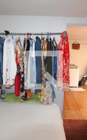 Casa à venda com 85m², 3 quartos e 3 vagasÁrea de Serviço - Quarto