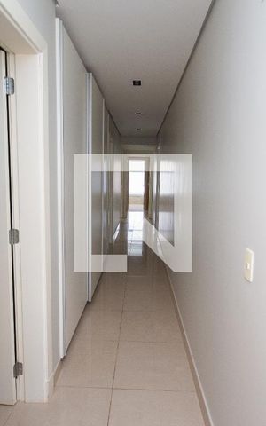Apartamento para alugar com 302m², 4 quartos e 4 vagasCorredor