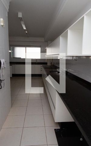 Apartamento para alugar com 302m², 4 quartos e 4 vagasCozinha