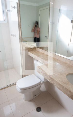 Apartamento para alugar com 302m², 4 quartos e 4 vagasBanheiro da Suíte 1