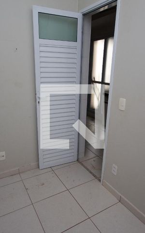 Apartamento para alugar com 302m², 4 quartos e 4 vagasÁrea de Serviço - quarto