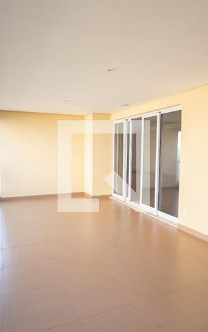 Apartamento para alugar com 302m², 4 quartos e 4 vagasÁrea Privativa