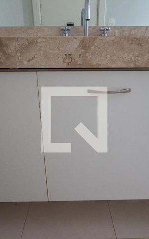 Apartamento para alugar com 302m², 4 quartos e 4 vagasBanheiro da Suíte 2