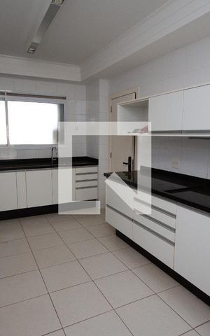 Apartamento para alugar com 302m², 4 quartos e 4 vagasCozinha