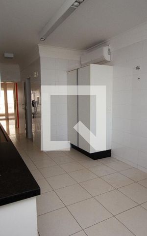 Apartamento para alugar com 302m², 4 quartos e 4 vagasCozinha
