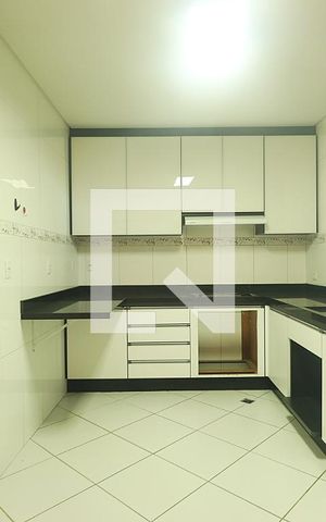 Casa à venda com 393m², 4 quartos e 2 vagasCozinha