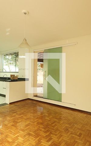 Casa à venda com 393m², 4 quartos e 2 vagasCopa