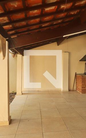 Casa à venda com 393m², 4 quartos e 2 vagasQuintal