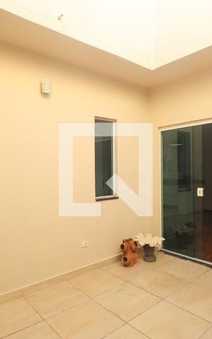 Casa à venda com 393m², 4 quartos e 2 vagasJardim de Inverno