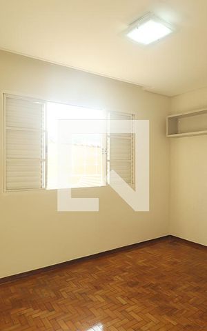 Casa à venda com 393m², 4 quartos e 2 vagasSuíte - Quarto 1