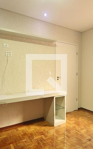 Casa à venda com 393m², 4 quartos e 2 vagasQuarto 2