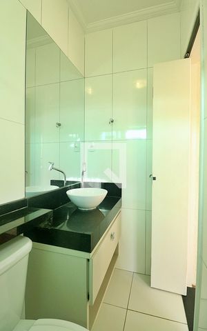 Casa à venda com 393m², 4 quartos e 2 vagasSuíte - Banheiro do Quarto 1