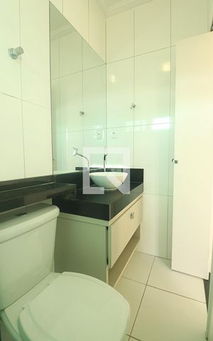 Casa à venda com 393m², 4 quartos e 2 vagasSuíte - Banheiro do Quarto 1