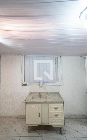 Casa para alugar com 35m², 1 quarto e sem vaga Casa para alugar com 35m², 1 quarto e sem vagaCozinha