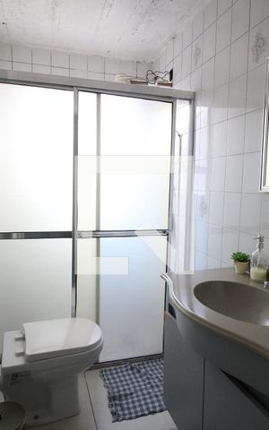Casa para alugar com 80m², 3 quartos e sem vagaBanheiro da Suíte