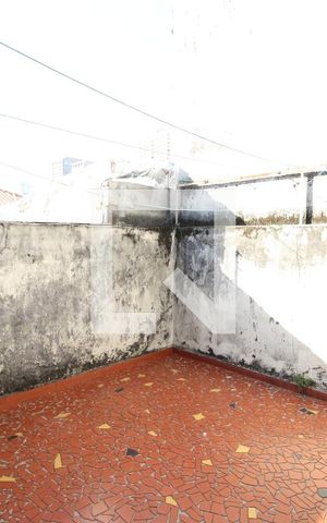 Casa para alugar com 80m², 3 quartos e sem vagaÁrea de Serviço
